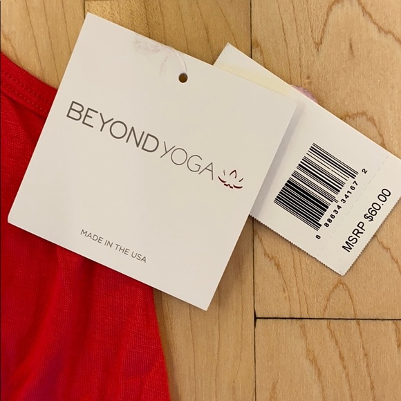 Beyond Yoga Lay Low Tank - Picture 5 of 6